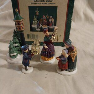 Two Turtle Doves-Vintage Hand-Painted Porcelain Accessory (Original Box)